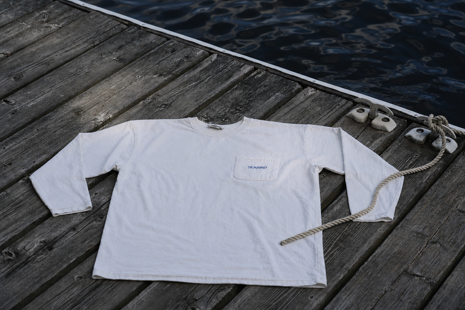 White Crew Neck Sweater (Large)