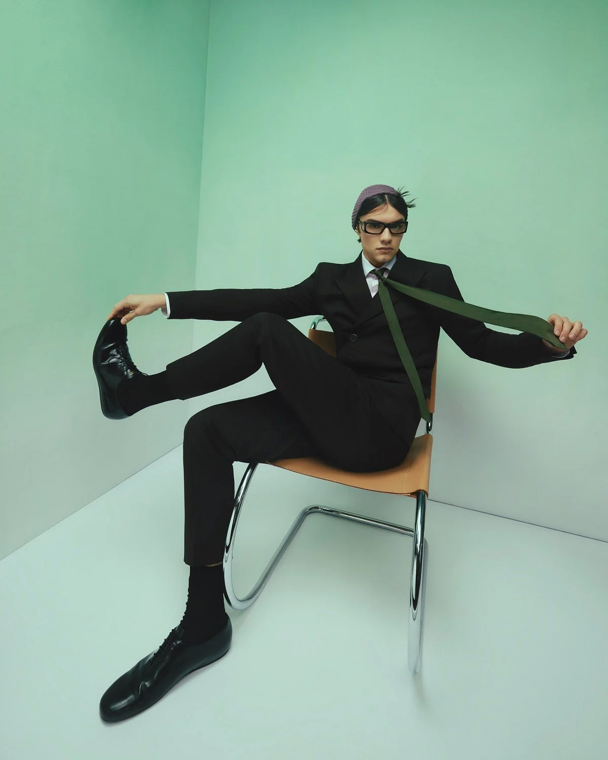 LOUIS PARTRIDGE L'OFFICIEL PHOTOGRAPHER CARLA GULER STYLIST GIORGIA CANTARINI GROOMING BRADY LEA 