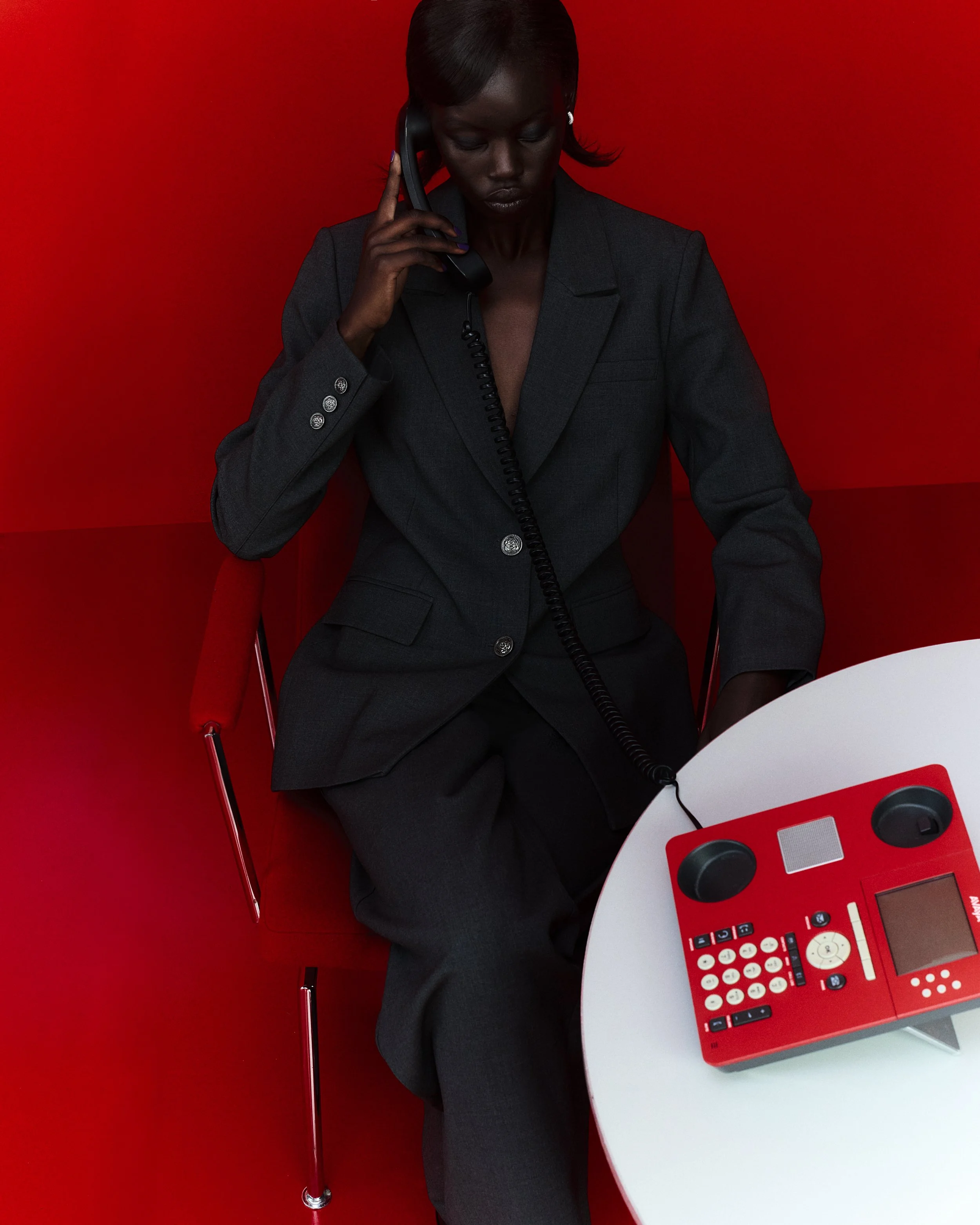 STYLIST MAGAZINE 
PHOTO THERESA MARX
STYLING SOPHIE PAXTON
HAIR CHRIS KURZ
MUA KONDO KENTARO