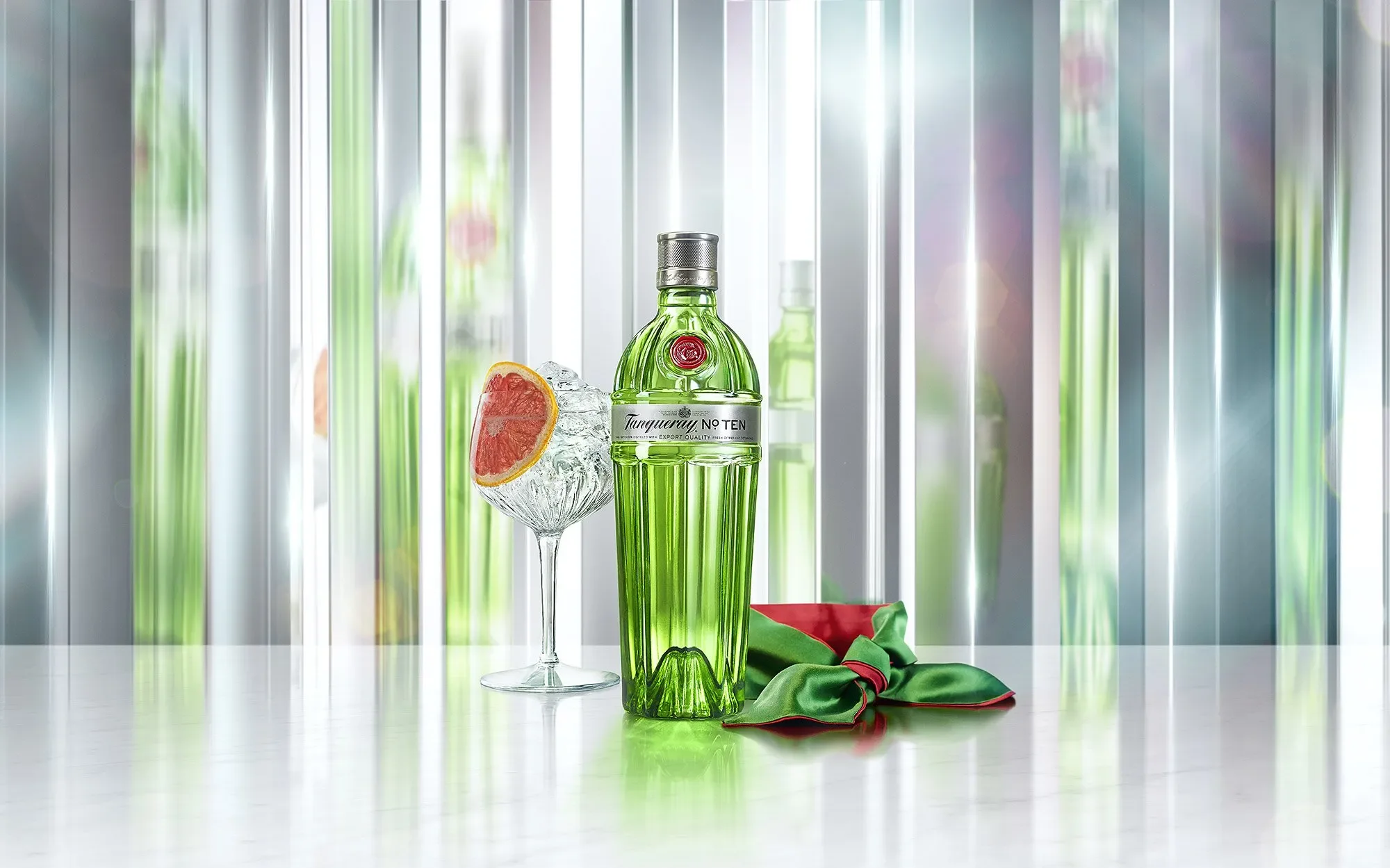 TANQUERAY CAMPAIGN PHOTOGRAPHER ROB LAWSON DRINKS STYLIST TARA GARNELL