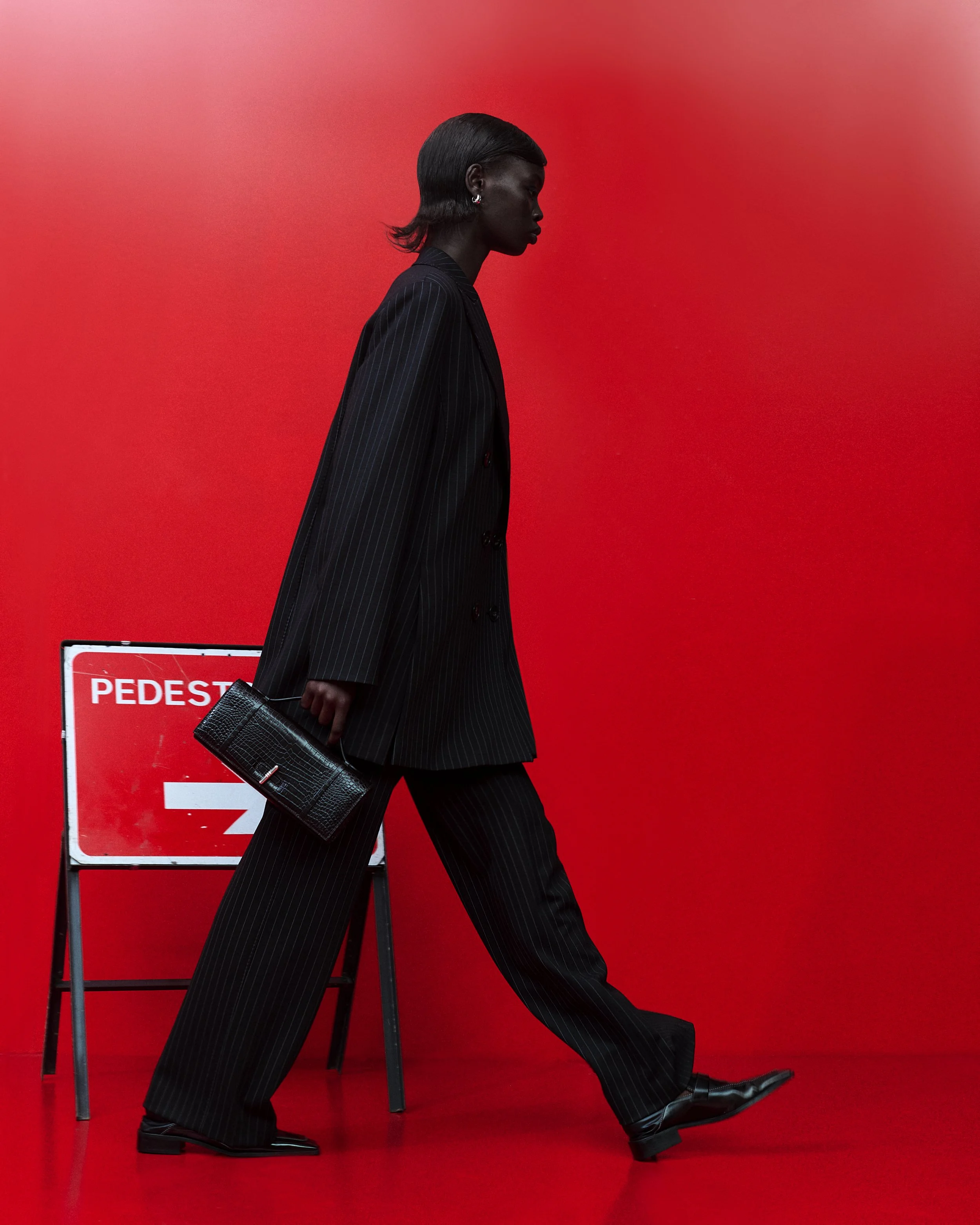 STYLIST MAGAZINE 
PHOTO THERESA MARX
STYLING SOPHIE PAXTON
HAIR CHRIS KURZ
MUA KONDO KENTARO