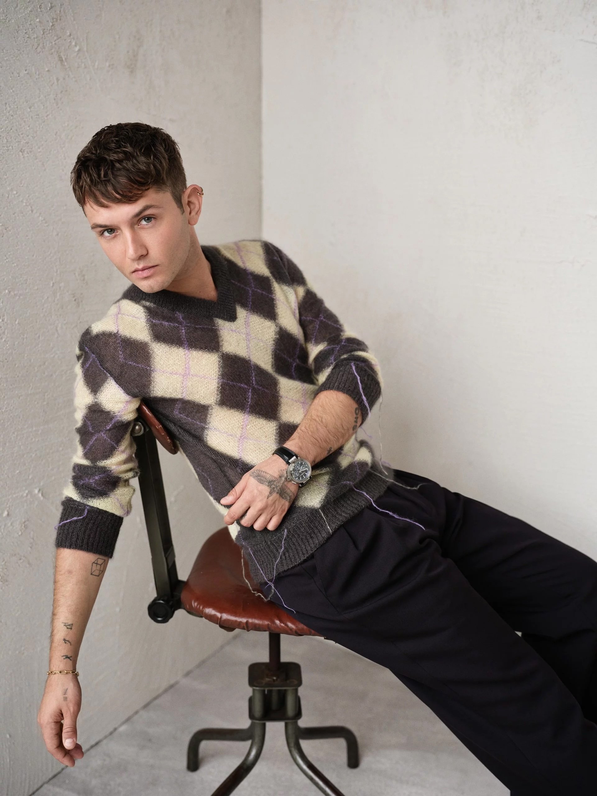 RAFFERTY LAW COUNTRY AND TOWNHOUSE PHOTOGRAPHY DAVID REISS STYLIST NICOLE SMALLWOOD SET & CREATIVE LEE FLUDE HAIR PAUL DONOVAN