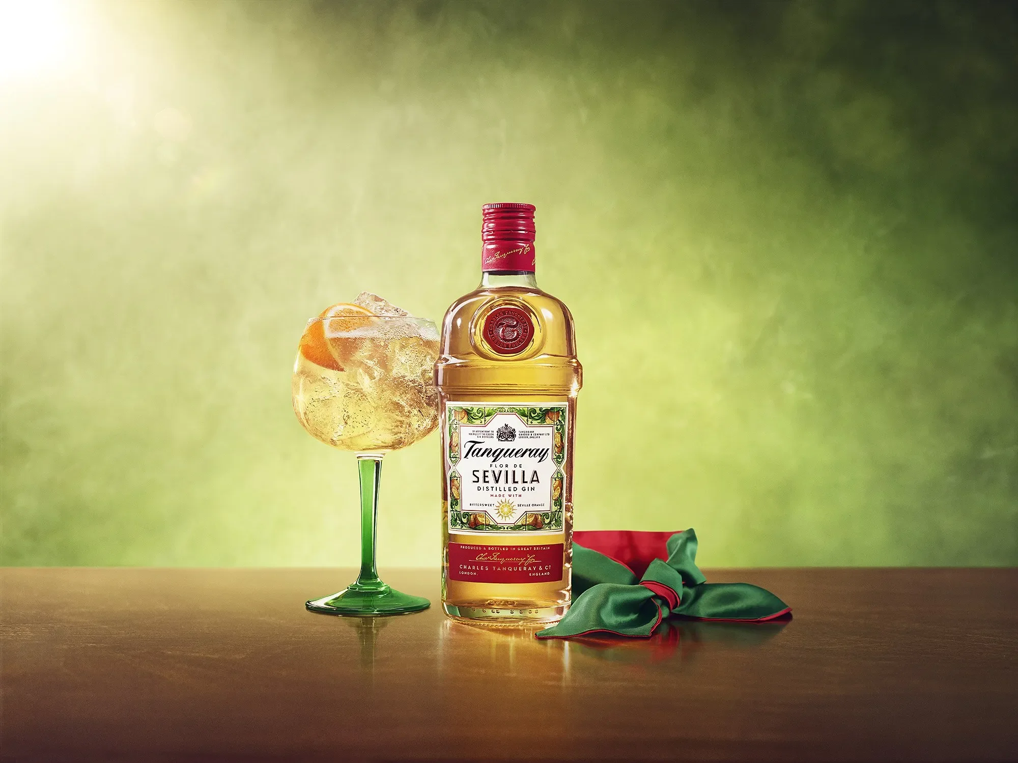 TANQUERAY CAMPAIGN PHOTOGRAPHER ROB LAWSON DRINKS STYLIST TARA GARNELL