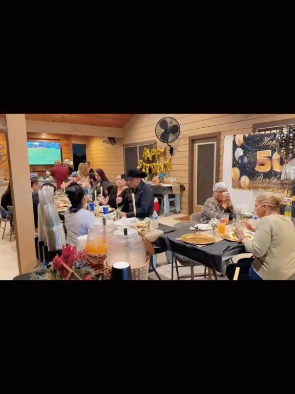 Ending our November at tomball and southwest #taquitos #setup #instamood #mexico🇲🇽 #julionalvarezysunorte&ntilde;obanda #weddingday #50th