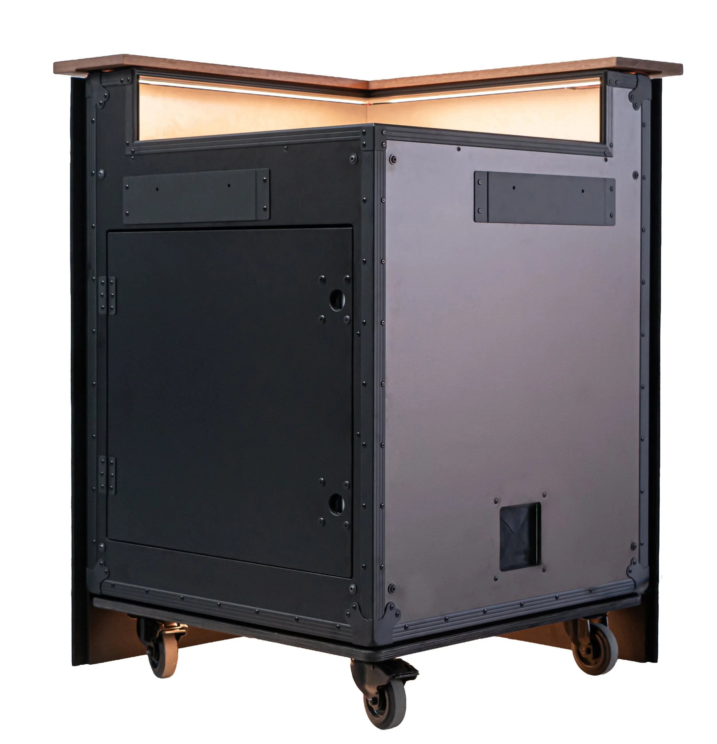 Cartisan-Corner-Case-4.jpg