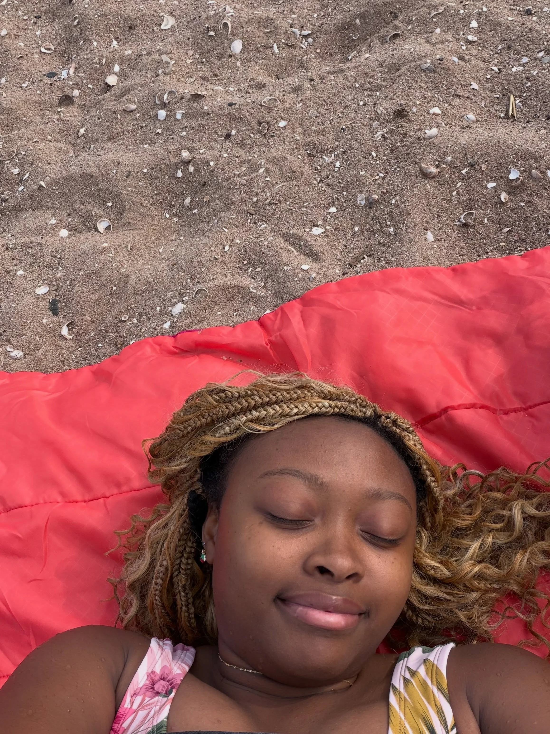 Hello Summer Sunday Beach Day!🏖️🌊🐚☀️
