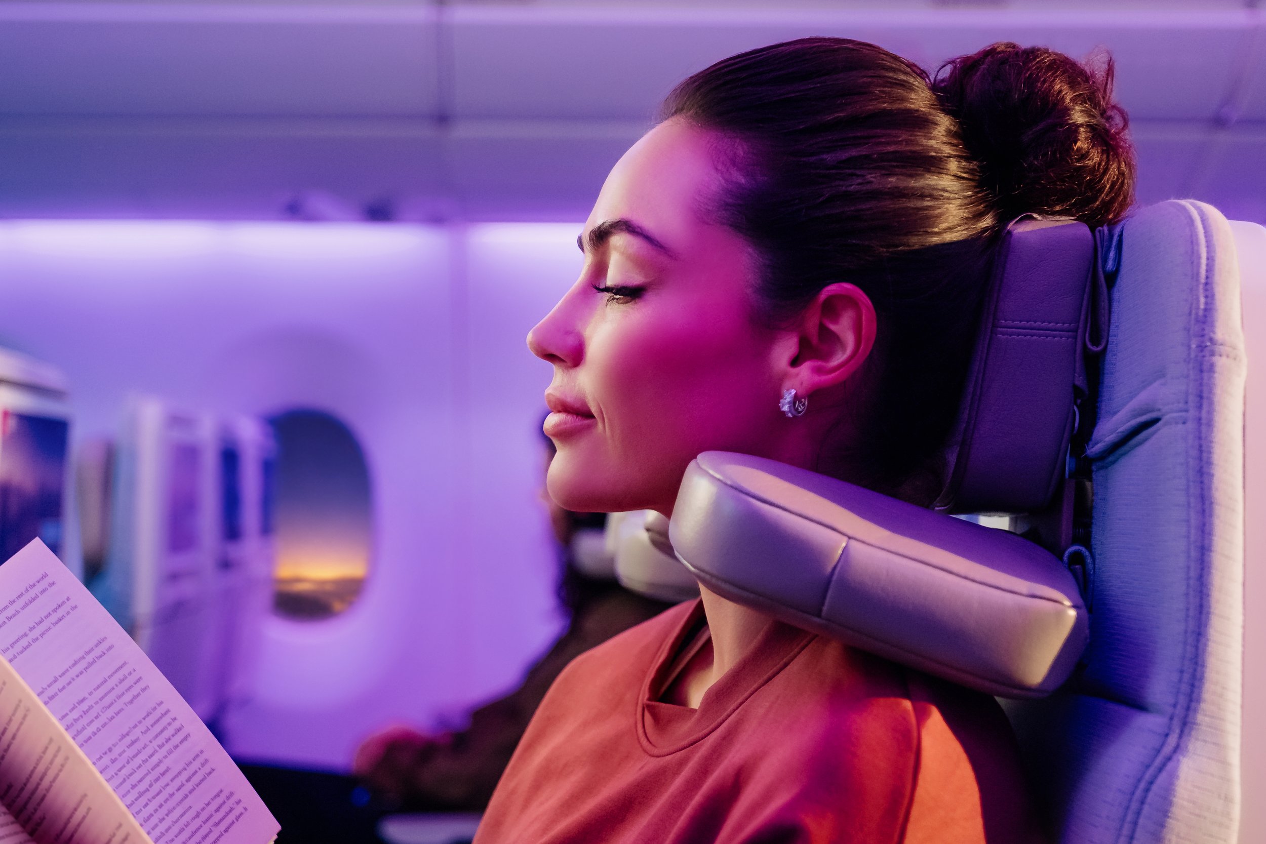 Emirates introduces innovative Economy Class headrest to improve long-haul business travel