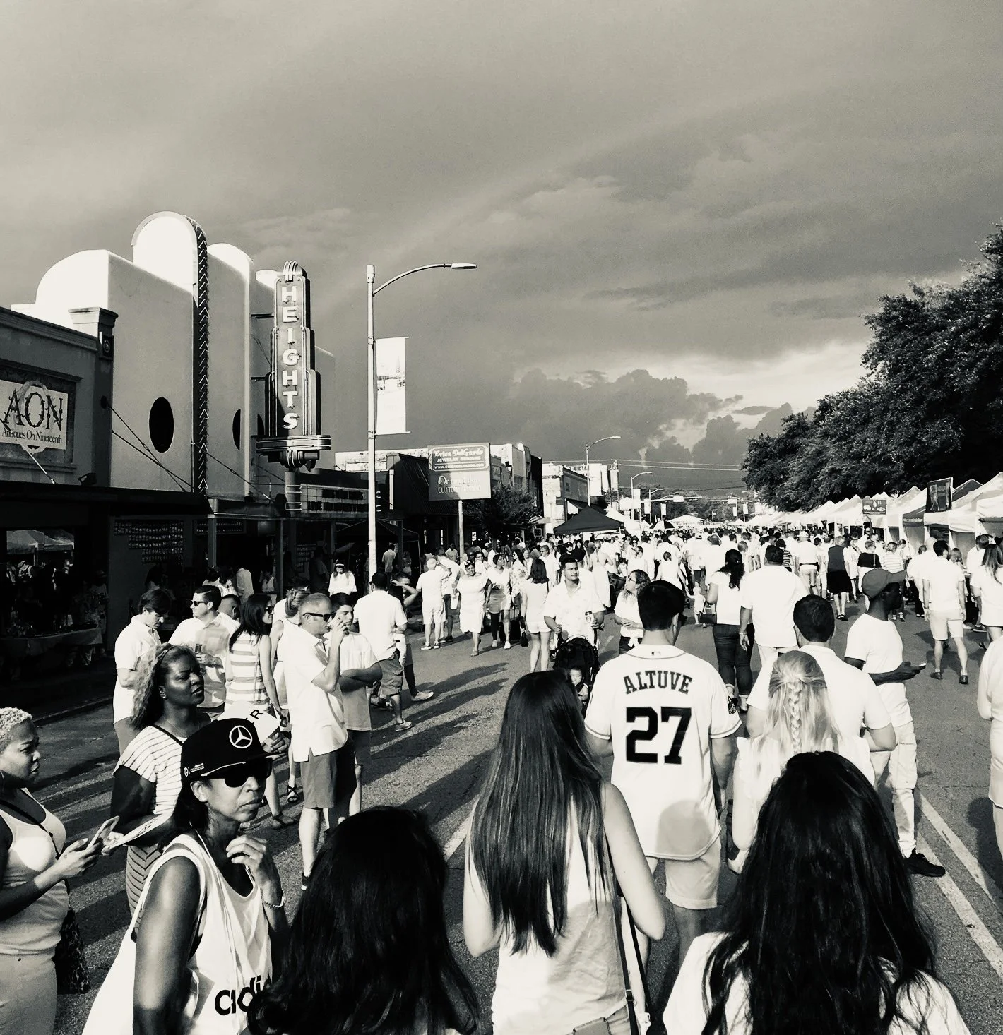 White Linen Night in the Heights — A 2025 Guide