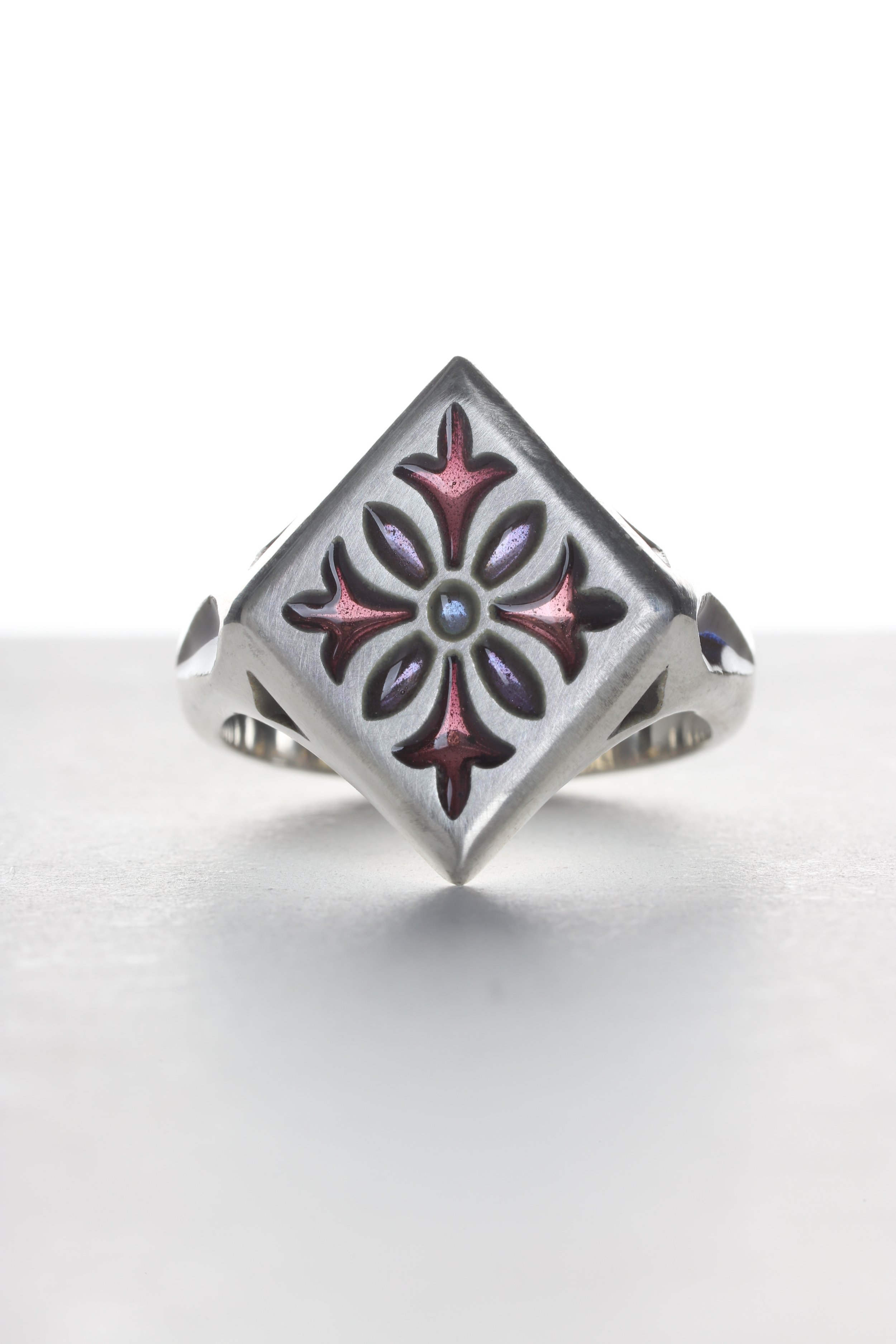 Purple Hidden Ring Size P