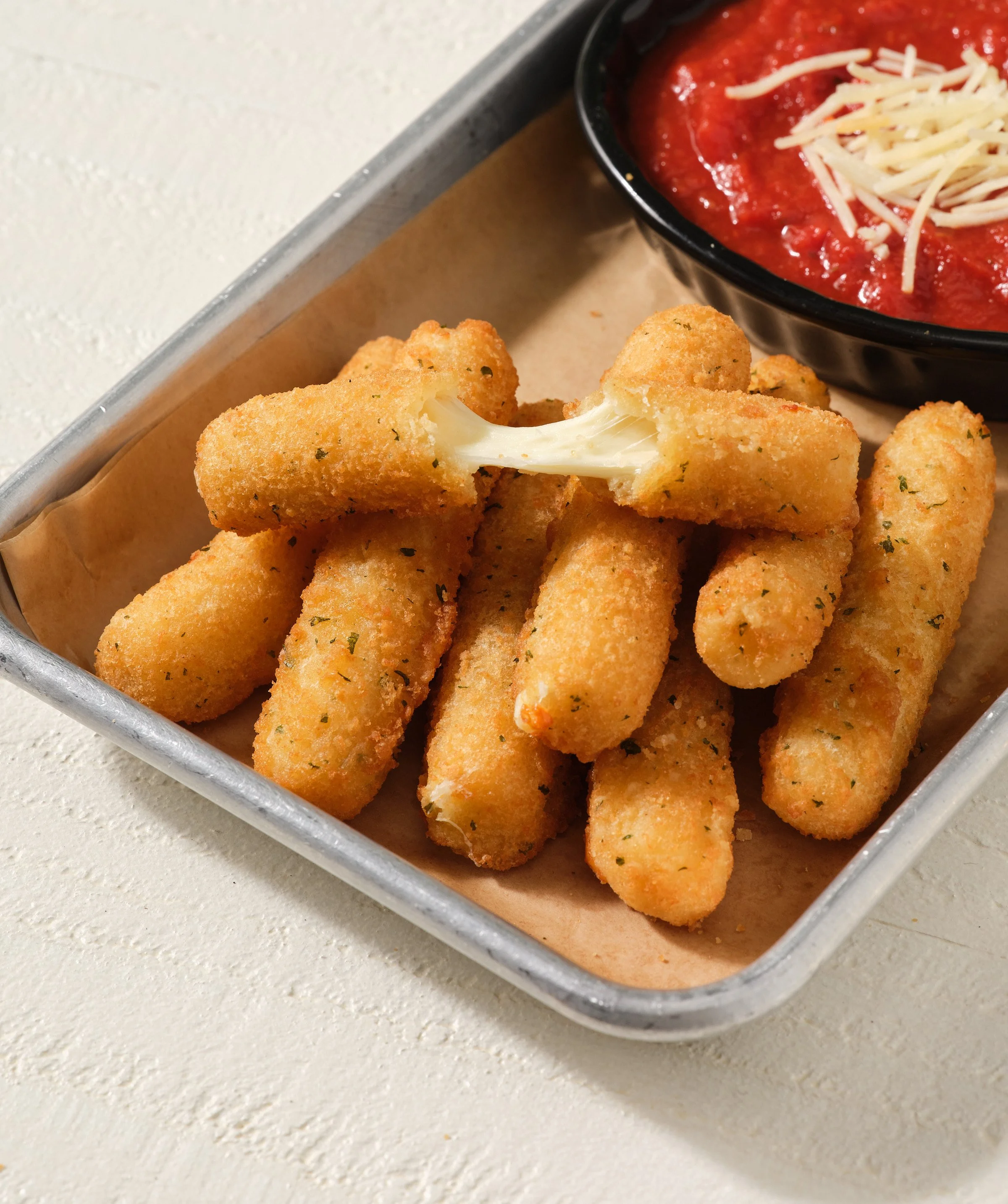 MidtownPizzeriaPub_Appetizers_MozzerellaSticks_0079 - Copy.jpg