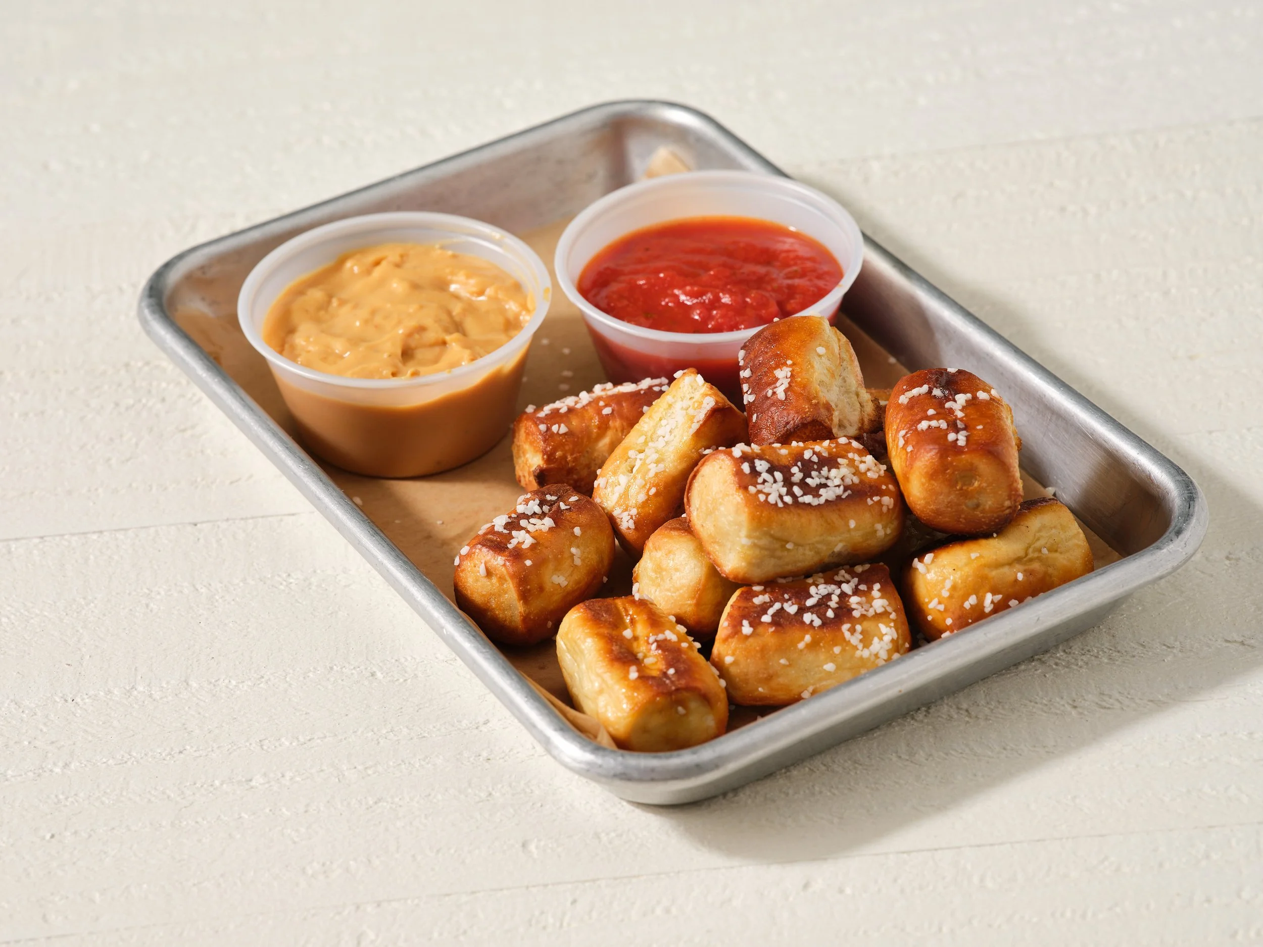MidtownPizzeriaPub_Appetizers_FriedRavioli_0043.jpg
