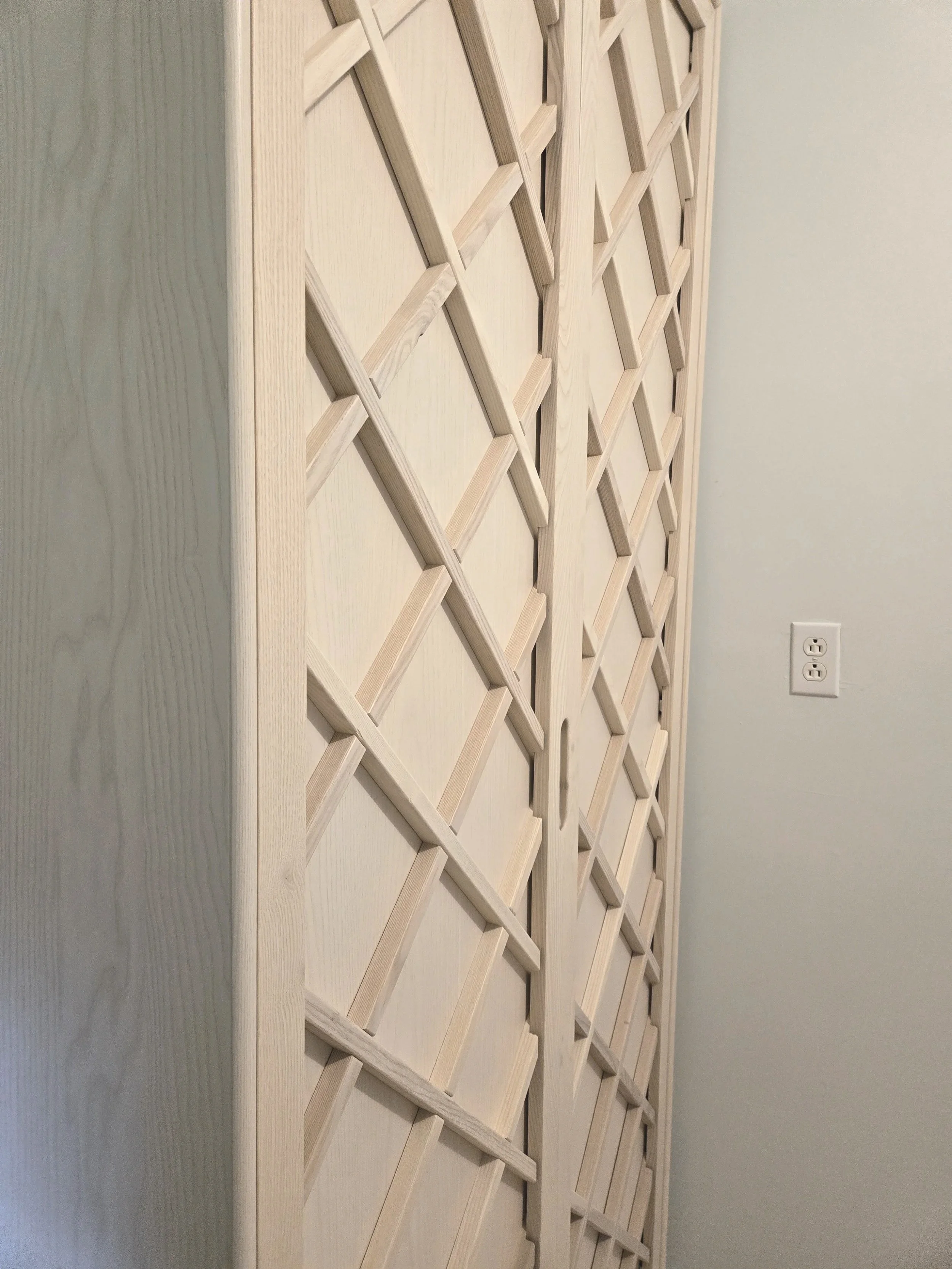 Trellis 45° (Large) - Frêne Blanchi