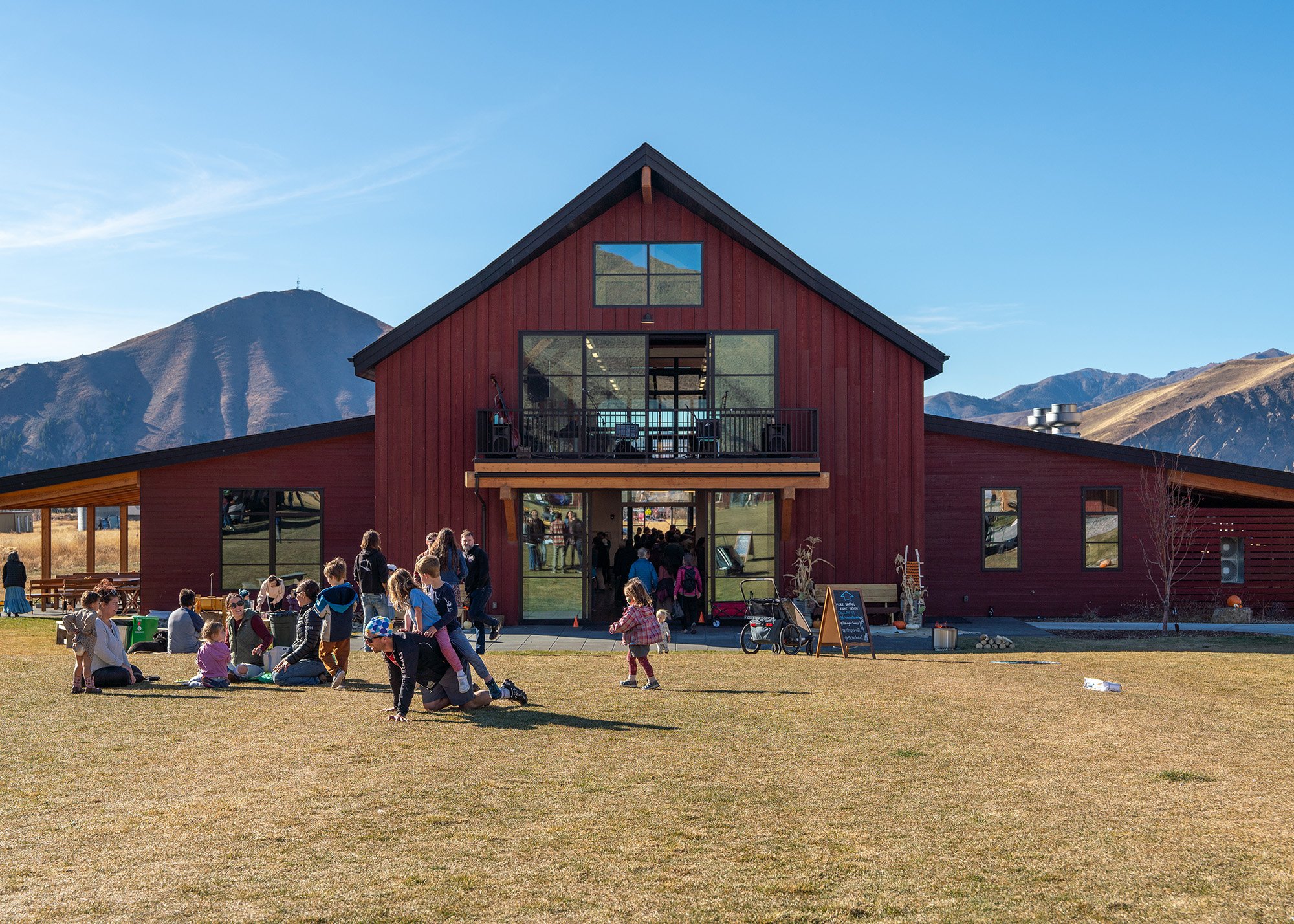 Food Supports a Resilient Community