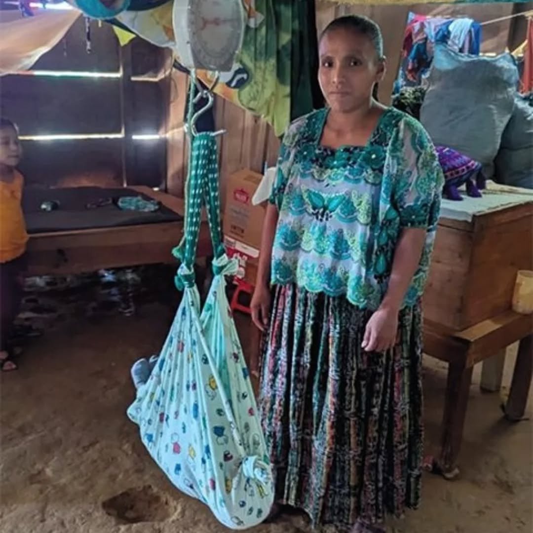 Magdalena, a mother of seven, works hard to care for her children despite limited and irregular household income. Her husband finds occasional work in coffee plantations or within the community, earning about Q60/$8 per day when available. Although t