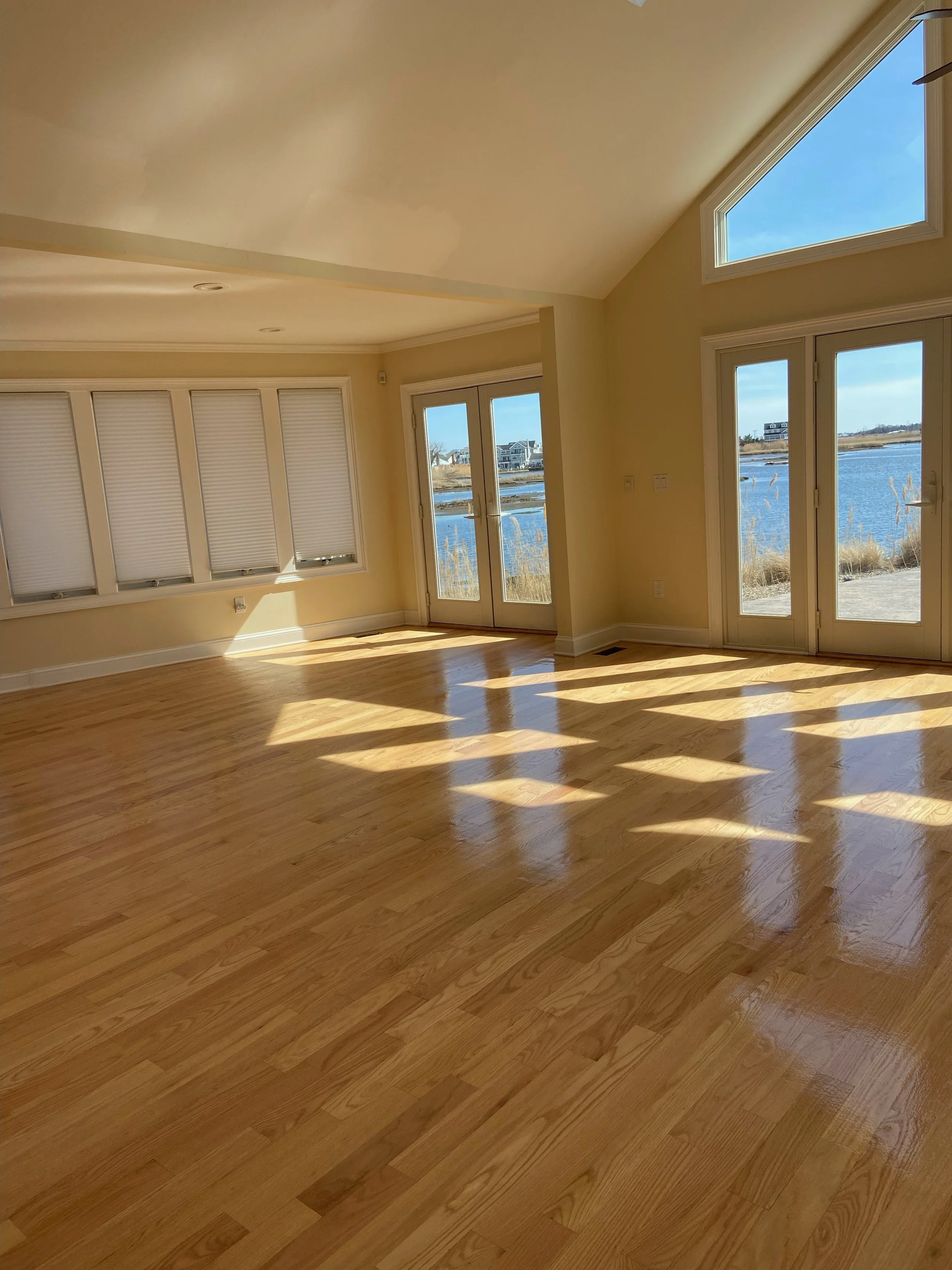 red-oak-hardwood-floor-installation-pointpleasant.jpg