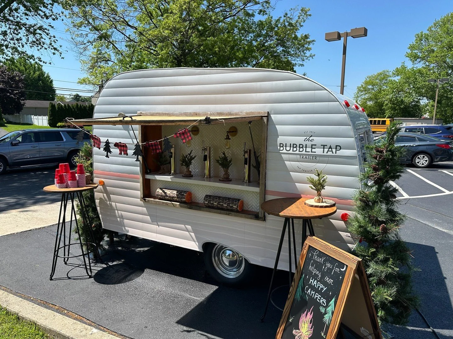 The holiday season is approaching and we are ready to bring bubbly magic to your gatherings 🎄✨

Dates fill up quickly so now is the time to reserve the Bubble Tap Trailer. Whether it&rsquo;s a festive pop up or a cozy family celebration, we handle e