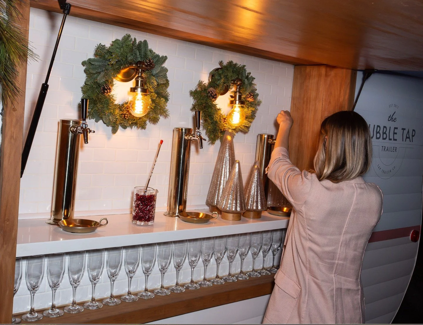 December celebrations deserve a little sparkle &mdash; and a LOT of bubbles. ✨
Whether you&rsquo;re hosting 20 or 200, the Bubble Tap Trailer brings the fun, the aesthetic, and the unforgettable experience.

🎄 December Deal Reminder: $250 off ANY De
