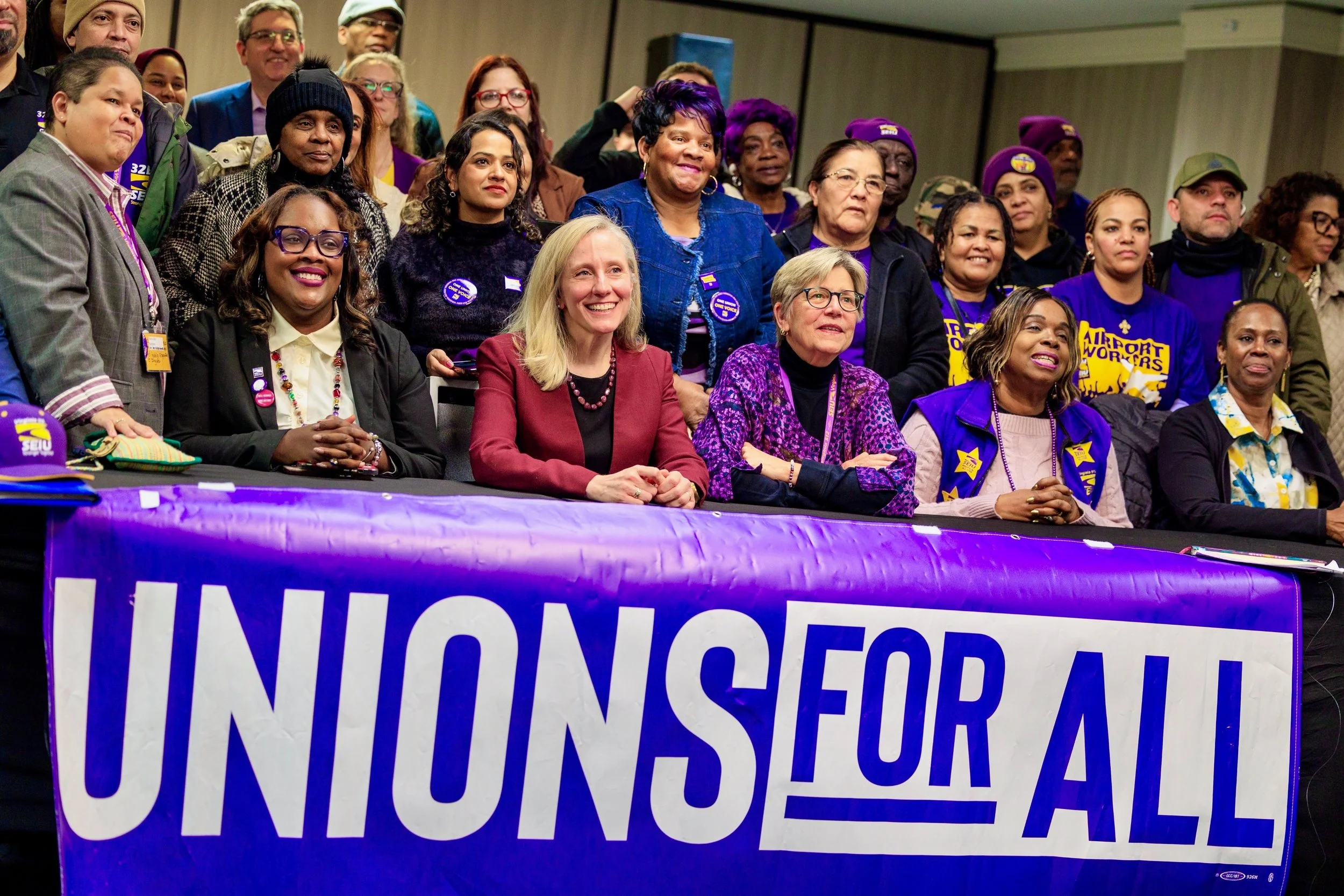 As Approval Rating Falls While Democrats Face Tough Midterm, Liberal Governor Spanberger Reinstitutes Felon Voters En Mass