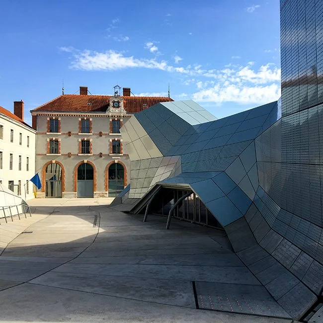 NeotericSlate_Frac Centre_C02_Sm.jpg