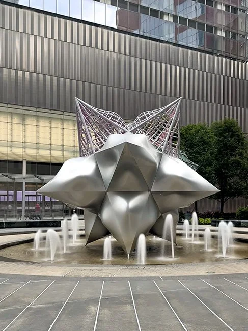The sculpture Jasper's Spit Star by artist Frank Stella in New York City.