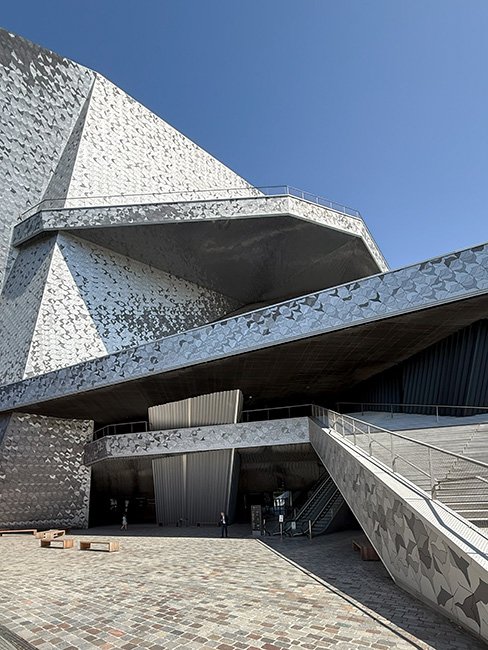 NeotericSlate_Paris Philharmonic_A03_Sm.jpg