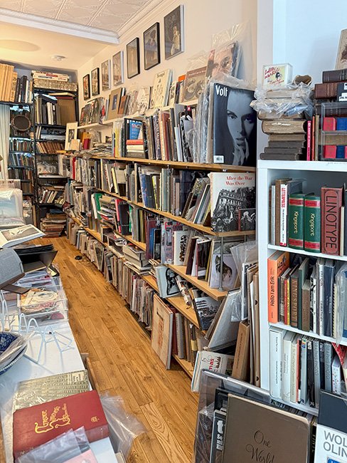 NeotericSlate_High Valley Books_A03_Sm.jpg