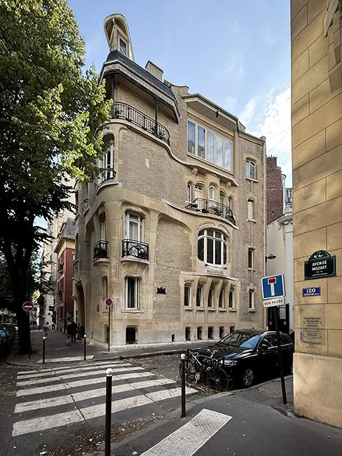 NeotericSlate_Hotel Guimard_A01_Sm.jpg