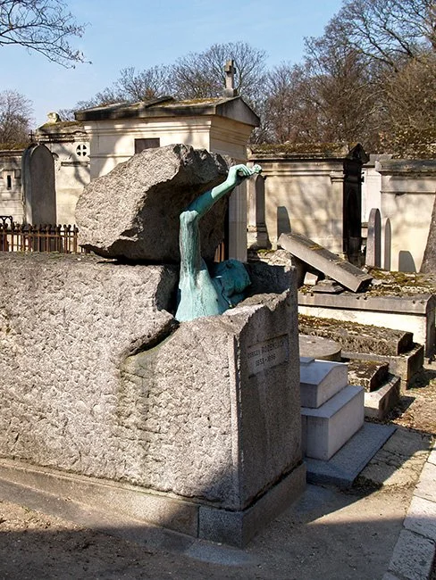 NeotericSlate_Cimetière du Père-Lachaise_A02_Sm.jpg