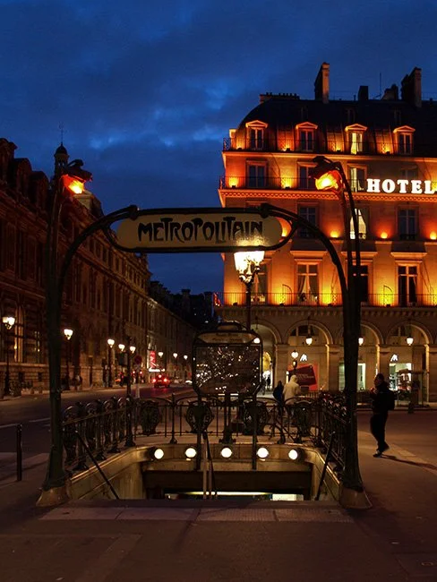 NeotericSlate_Guimard Metro Entry_A02_Sm.jpg