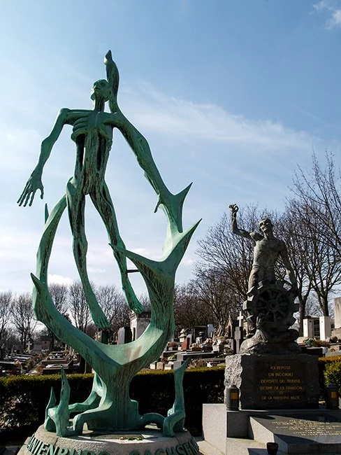 NeotericSlate_Cimetière du Père-Lachaise_A04_Sm.jpg