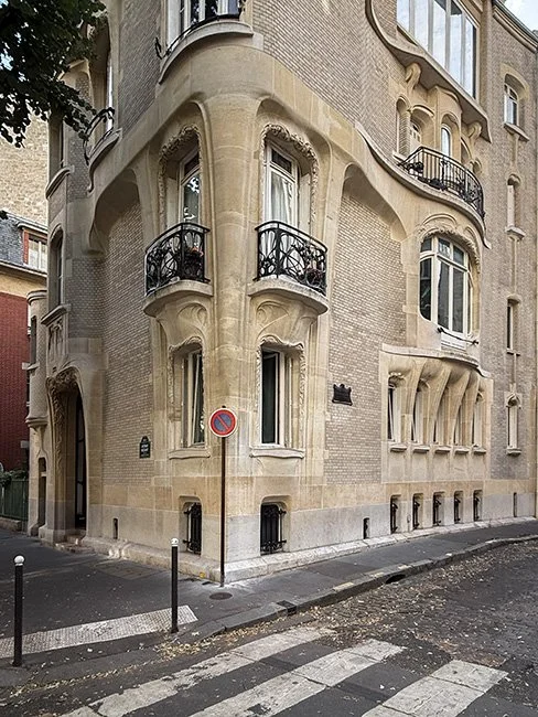 NeotericSlate_Hotel Guimard_A02_Sm.jpg