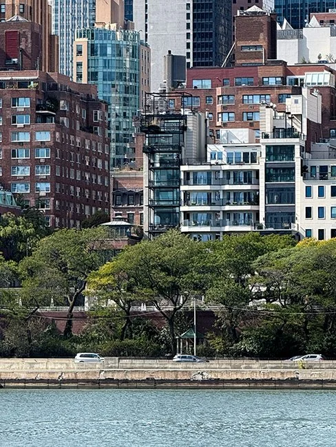 NeotericSlate_23 Beekman Place_A07_Sm.jpg