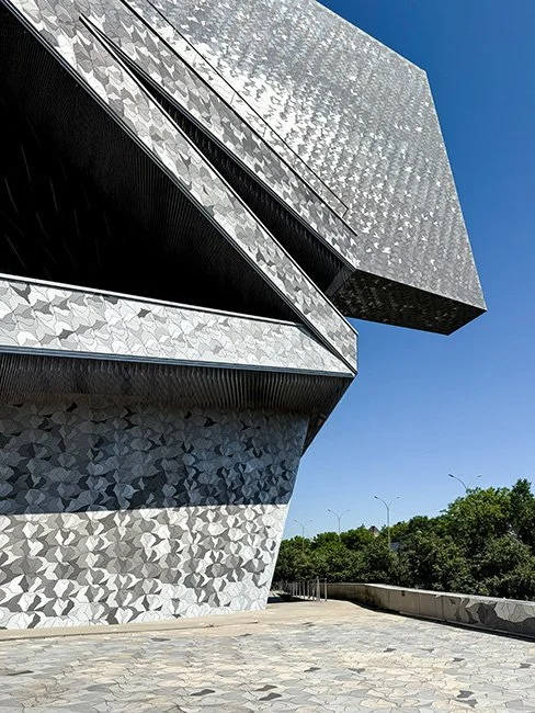 NeotericSlate_Paris Philharmonic_A05_Sm.jpg