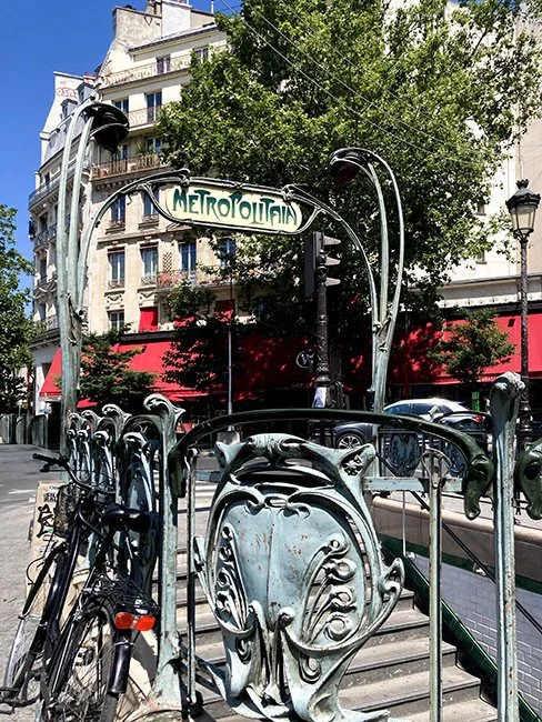 NeotericSlate_Guimard Metro Entry_A04_Sm.jpg