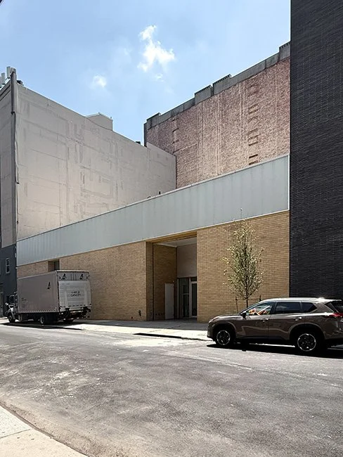 NeotericSlate_Gagosian 21 St_A02_Sm.jpg