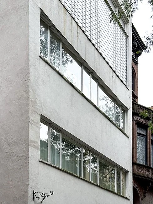 32 East 74th St by William Lescaze in New York City.