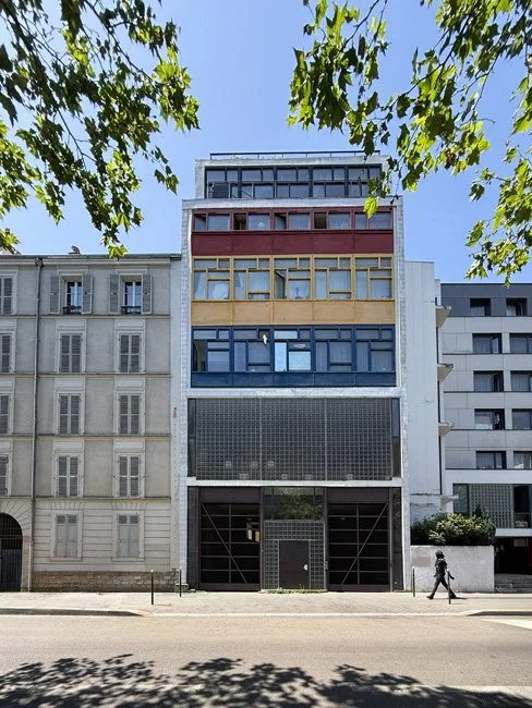 La Cité de Refuge by Le Corbusier in Paris