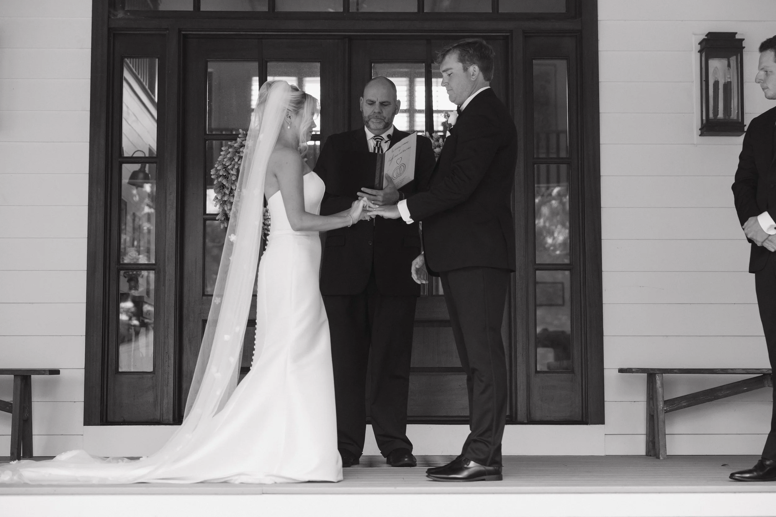 MarleeandAlexweddingspbw-20.jpg