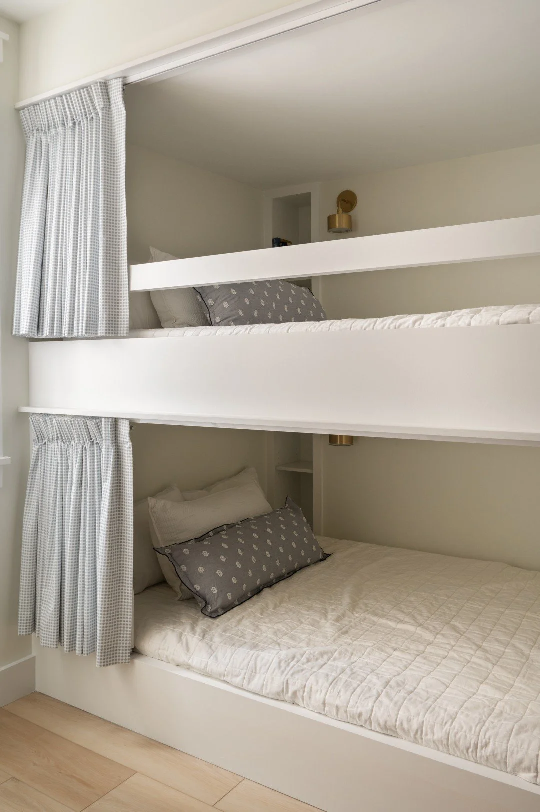 Maple&WhiteAngelaBlvd_31 (Large).jpg