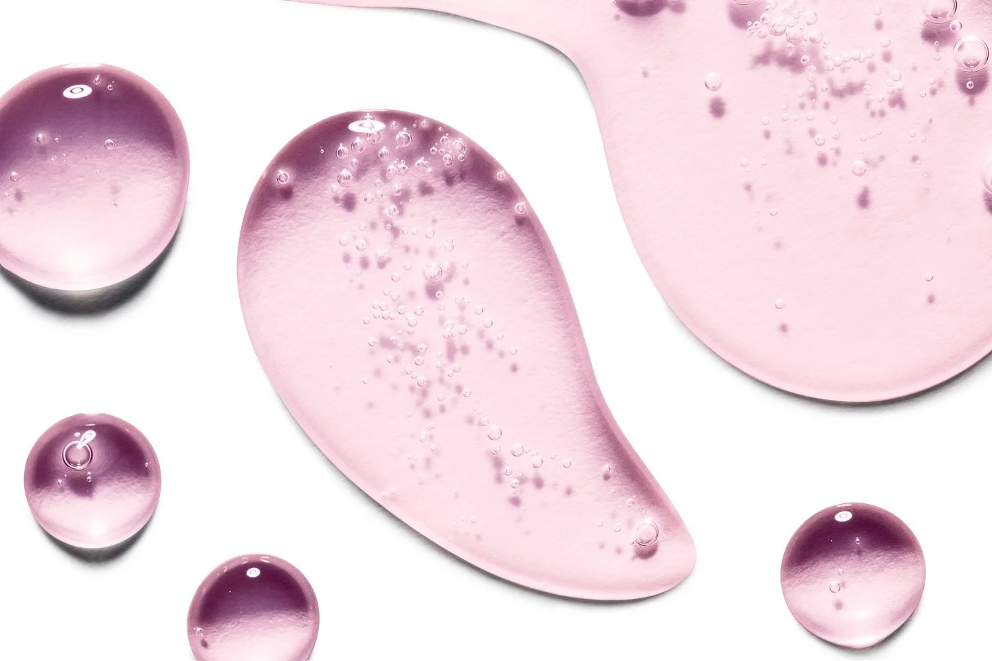 Rosa Bonheur Rose Stem Cell Booster 🌹This translucent pink serum melts seamlessly into the skin, offering a sensorial experience lightly scented with fresh, powdery rose notes, delicate yet uplifting.

#LaBeautanique #CleanBeauty #MadeinFrance #skin