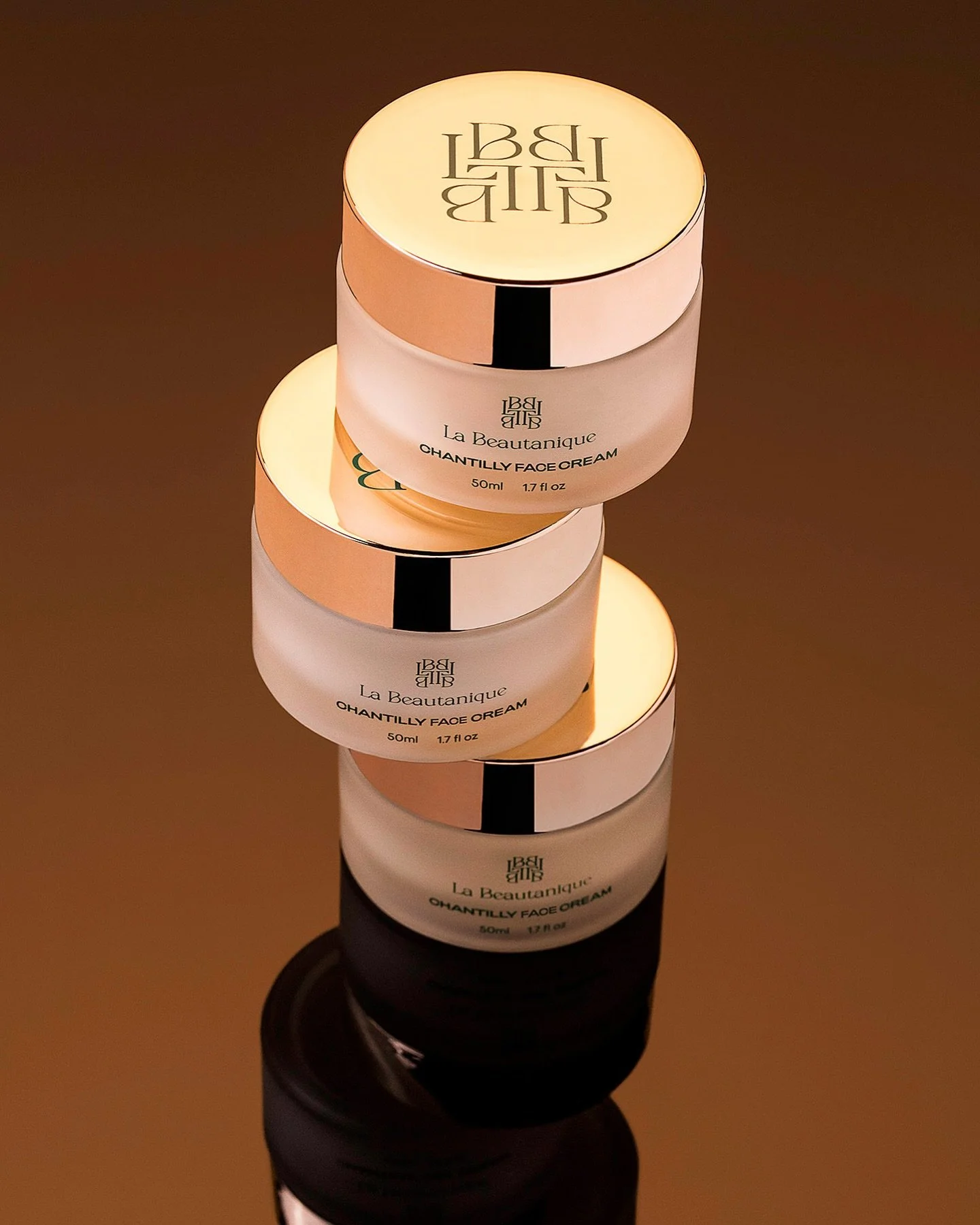 Chantilly Face Cream &bull; A daily indulgence 🌱

#LaBeautanique #CleanBeauty #madeinfrance