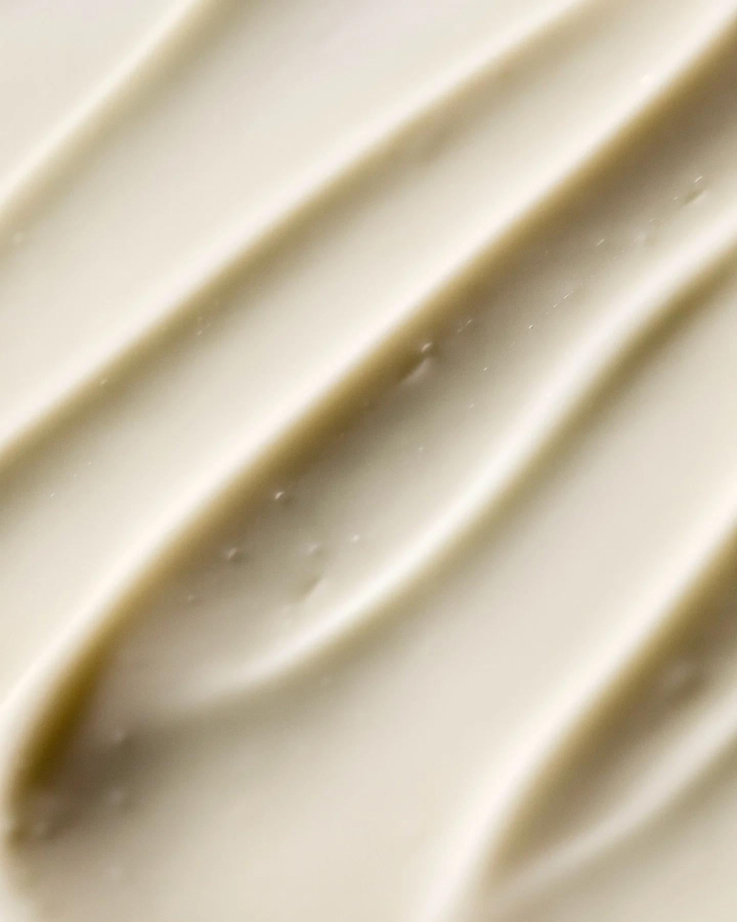 Chantilly Face Cream &bull;&nbsp;This Face Cream is a silky, whipped emulsion cocoons the skin in lasting moisture, leaving it soft, supple, and perfectly balanced. 

#LaBeautanique #CleanBeauty #MadeinFrance #skincare #facecream #dailymoisturizer