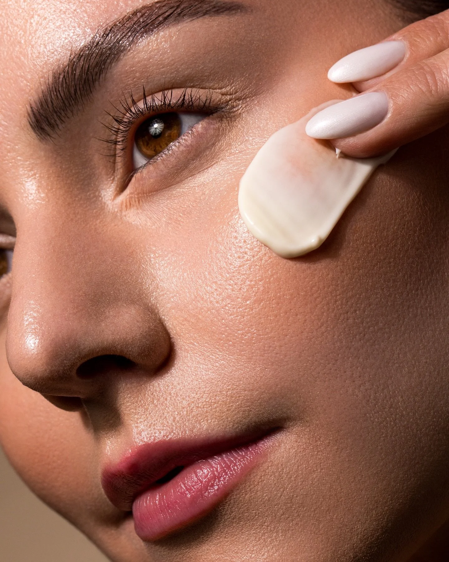 Chantilly Face Cream &bull;  With a flower-kissed fragrance and featherlight texture, it absorbs effortlessly , imparting a fresh, dewy glow without heaviness.

#LaBeautanique #CleanBeauty #MadeinFrance #skincare #facecream #dailymoisturizer