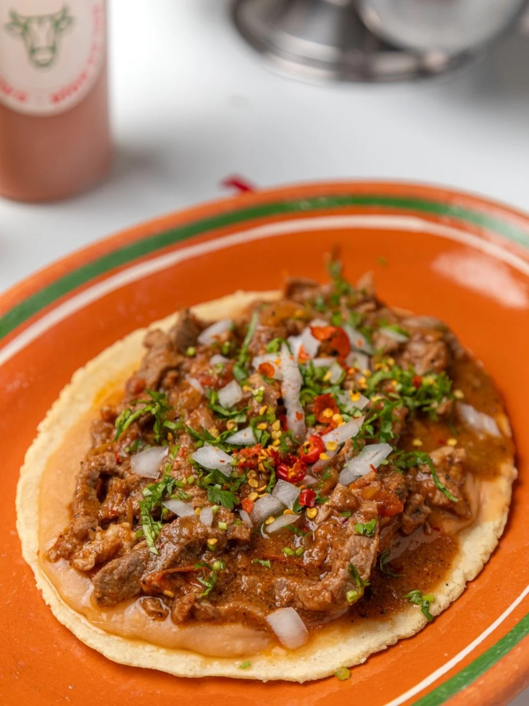 &iexcl;Visitanos y prueba nuestro nuevo men&uacute; LA FONDITA!🔥 &iexcl;Esta para chuparse los dedos! 😮&zwj;💨Celebra las fiestas decembrinas con sabor en @laoriginalcabezaderes 🐮

RIALTO, CA:
Lunes a Domingo de 8am - 4pm
📍611 E Foothill Blvd, Ri