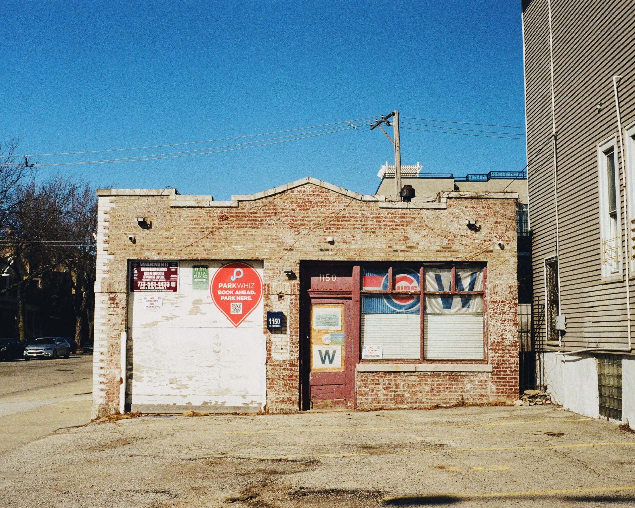 An old Wrigleyville garage near Wrigley Field in Chicago 