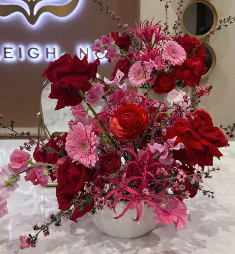 Galentines event with our favorite @ilumraskin ❣️💋