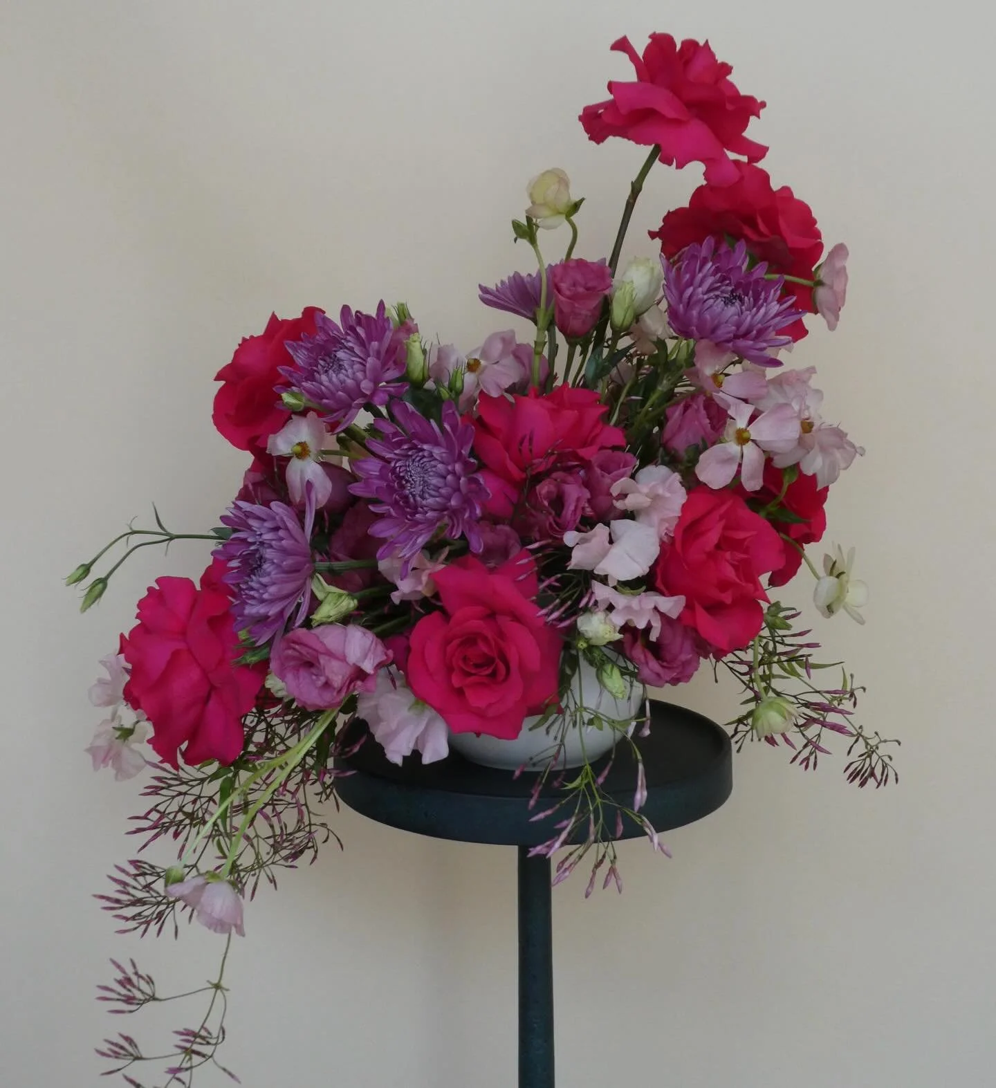 Everything&rsquo;s romantic 💘🫰🏻💗🖇️