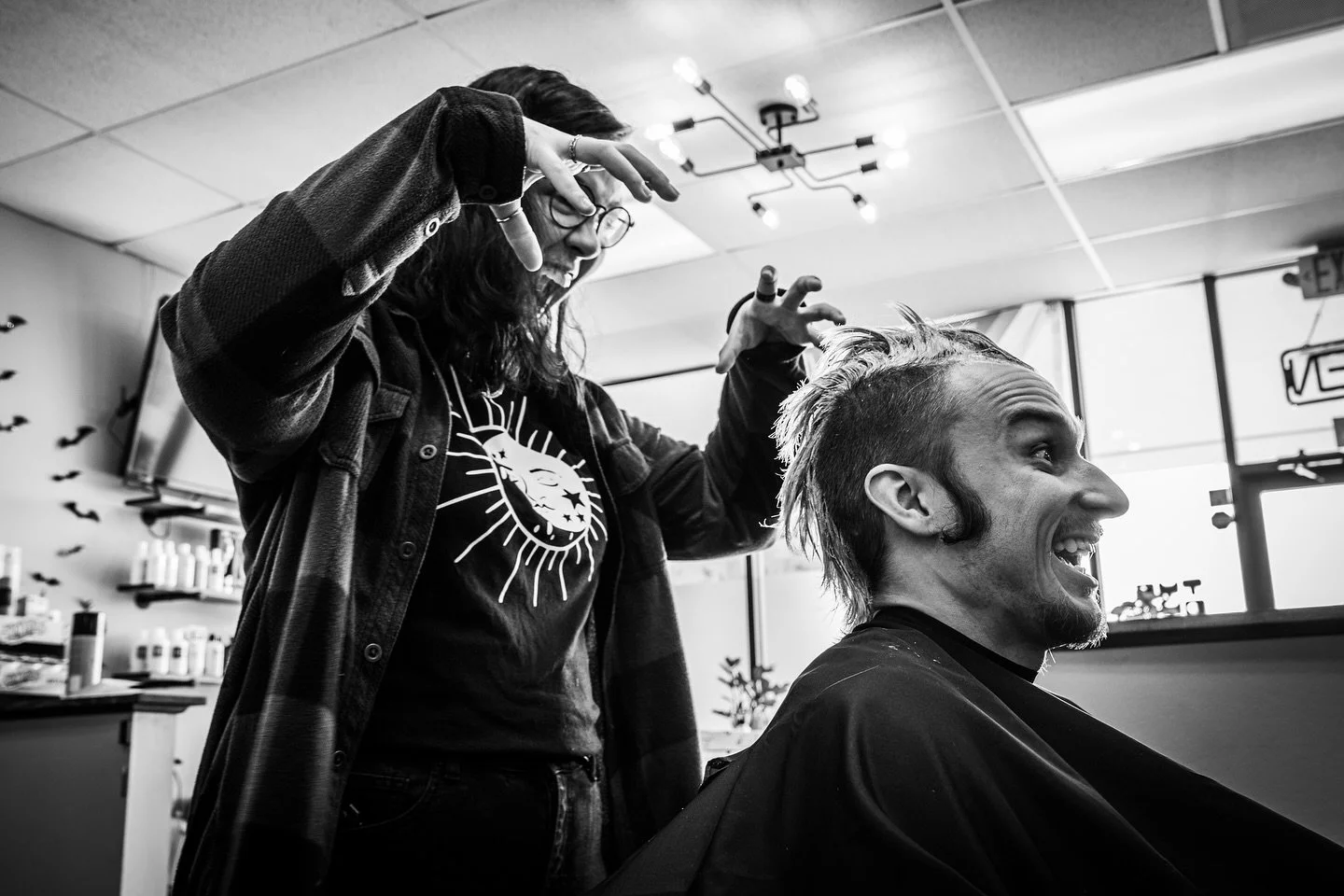 Tools of the trade: sharp scissors, fantastic humor, and good music. 🎶 💚

Come by for some good company and even better hair this week! Book your appointment online, give us a call, or drop by!

#springtx #hairsalon #springtexas #texaslocal