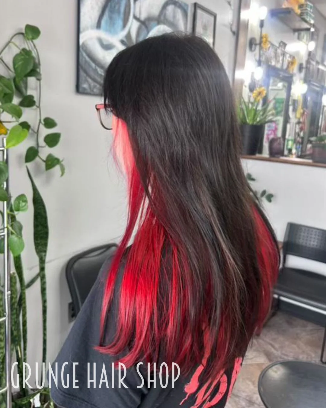 Obsessed with this red peek-a-boo moment by @pierce_scissors_me &hearts;️🖤

Book your consult at the link in our bio! We have openings all week! 

📍 Grunge Hair Shop | 2400 Farm to Market 2920 Suite 140, Spring, TX 77388
📞 (832) 359-2797

#GrungeH