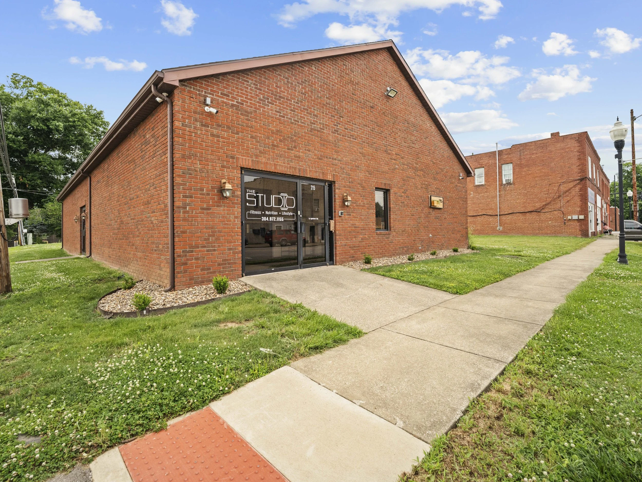 215 main st (26).jpg